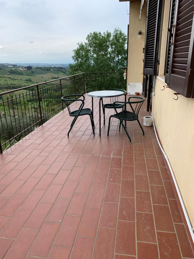 Appartamento Donella Con Parcheggio Privato San Gimignano Exterior foto