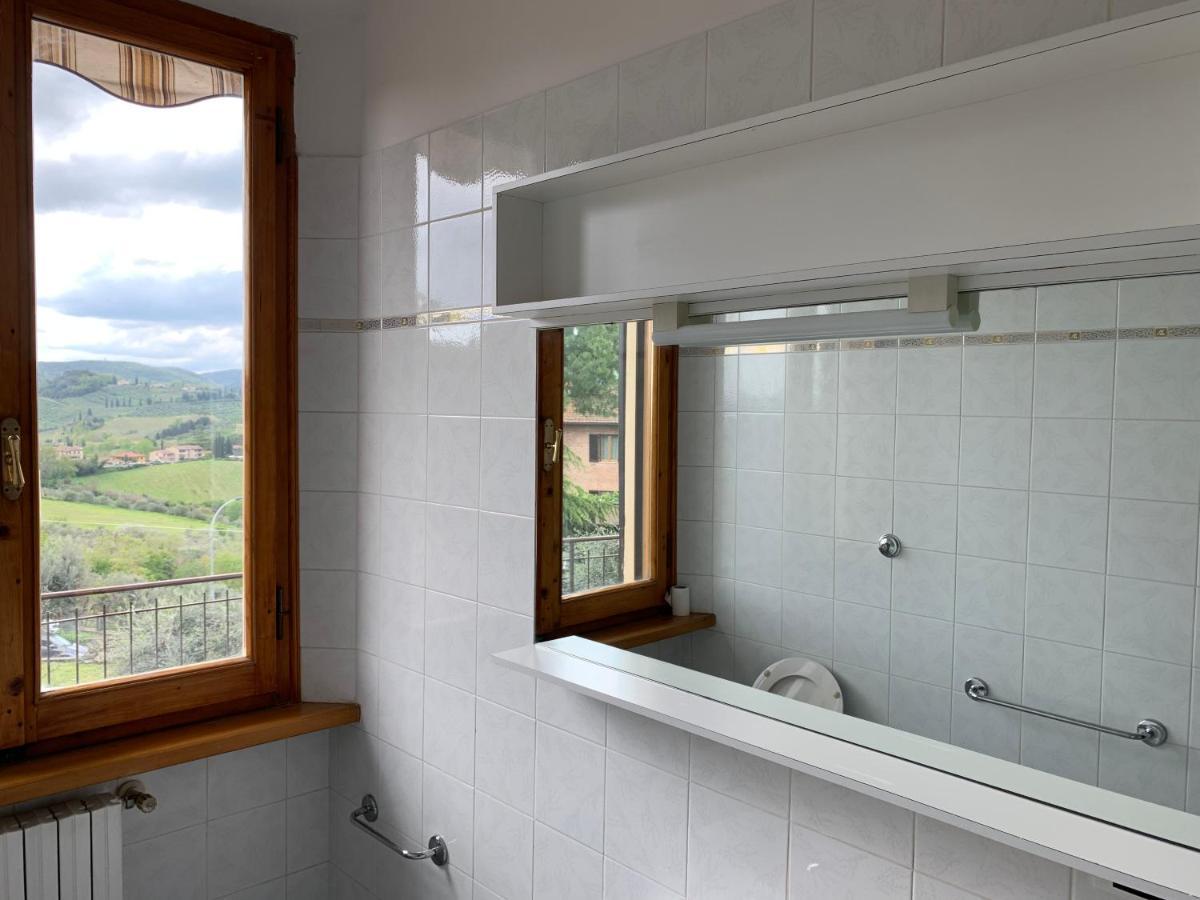 Appartamento Donella Con Parcheggio Privato San Gimignano Exterior foto
